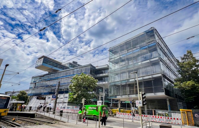 Das Bollwerk am Berliner Platz in Stuttgart war lange Sitz der Landesbank, 2027 ziehen hier nach der Sanierung bis zu 750 Beschäftige der Stadt ein.<span class='image-autor'>Foto: STZN/Konstantin Schwarz</span>
