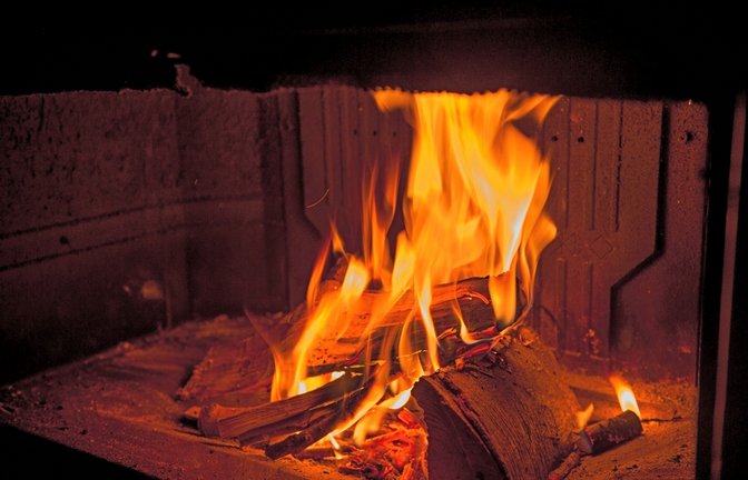 Ende des Jahres läuft eine wichtige Frist für Kaminbesitzer aus.<span class='image-autor'>Foto: pascuelenas / shutterstock.com</span>