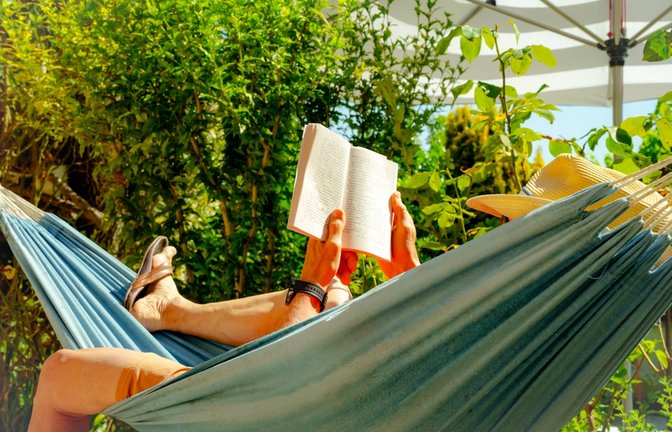 Welche Bücher sind aktuell besonders beliebt? Wir stellen sie vor.<span class='image-autor'>Foto: Sandra Alkado/ Shutterstock</span>