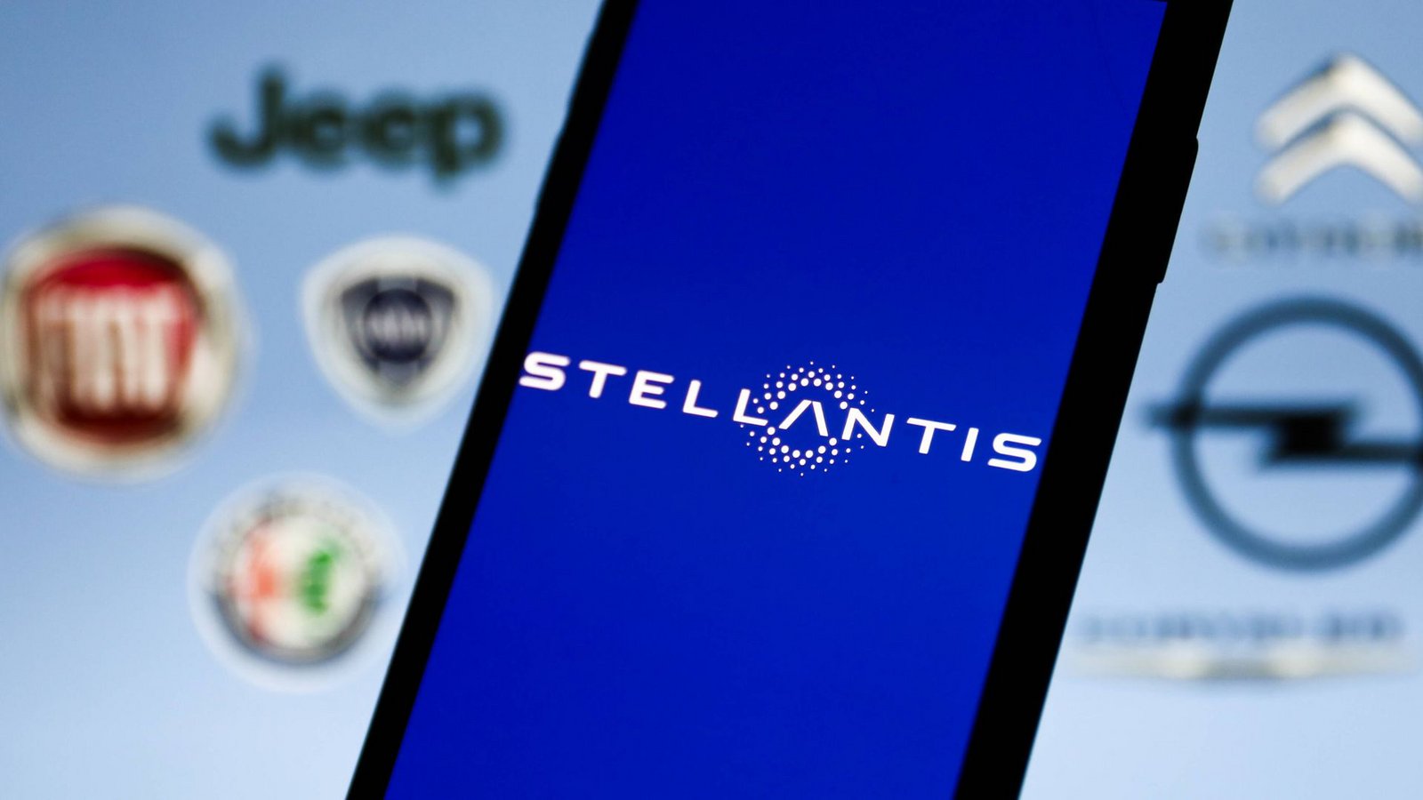 Zum Stellantis-Konzern gehören verschiedene Marken.Foto: IMAGO/NurPhoto Zum Stellantis-Konzern gehören verschiedene Marken.Foto: IMAGO/NurPhoto