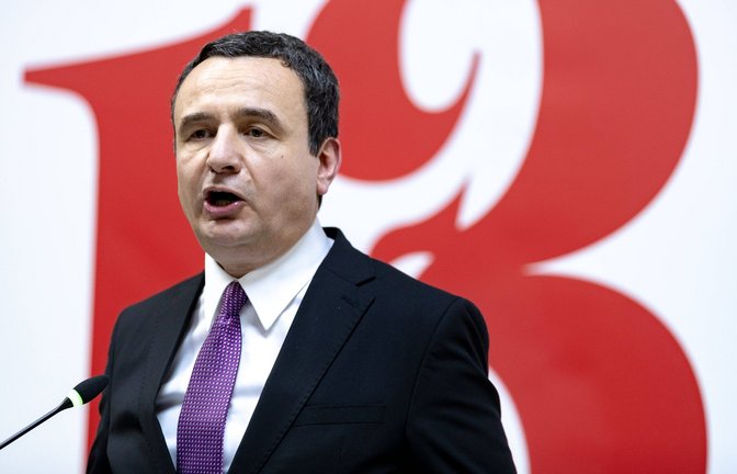 Premier Albin Kurti feiert die „Aufhebung der Ungerechtigkeit“.<span class='image-autor'>Foto: IMAGO/VXimages.com/IMAGO/V Xhymshiti</span>