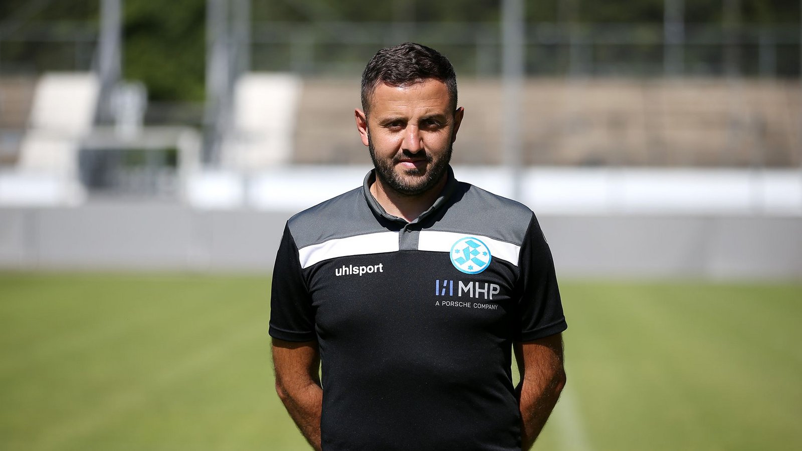 Mustafa Ünal (38) ist seit 27. September 2021 Chefcoach der Stuttgarter Kickers.Foto: Pressefoto Baumann/Alexander Keppler