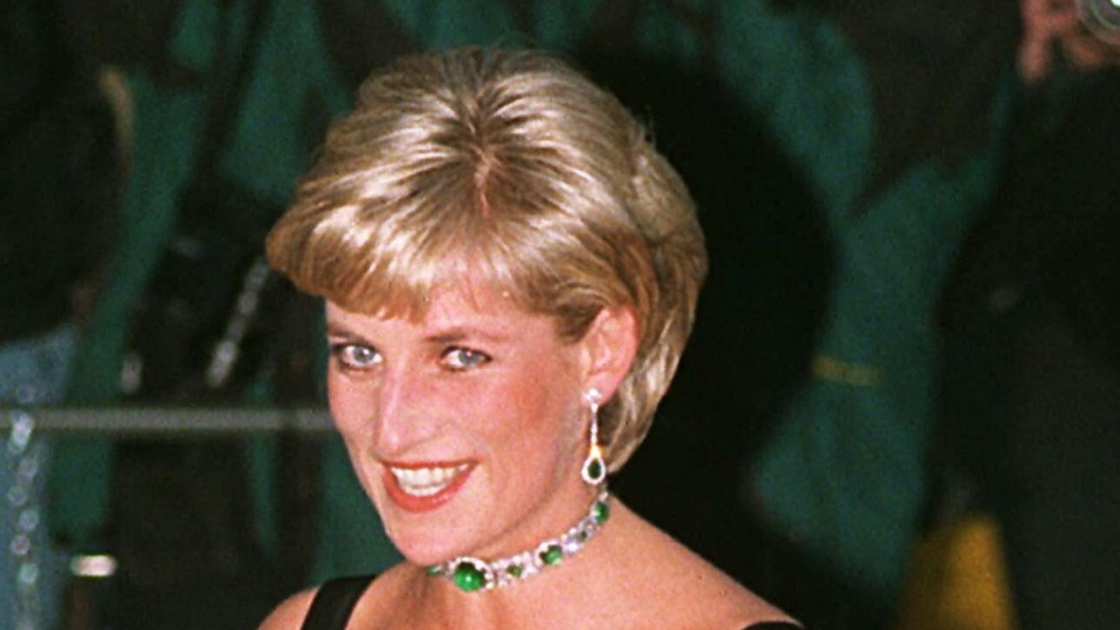 Prinzessin Diana besucht am 01.07.1997 die Tate Gallery in London. An diesem Tag ist sie 36 Jahre alt geworden.Foto: picture alliance / Paul Vicente/EPA FILES/dpa | Paul Vicente