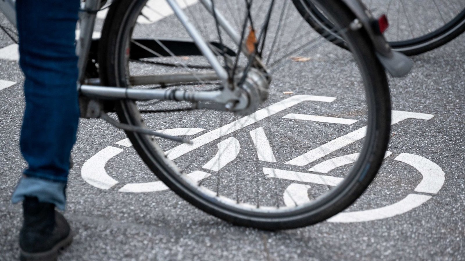 Das Polizeirevier Sindelfingen hat letzte Woche Fahrradfahrende gestoppt.Foto: dpa/Jonas Walzberg Das Polizeirevier Sindelfingen hat letzte Woche Fahrradfahrende gestoppt.Foto: dpa/Jonas Walzberg