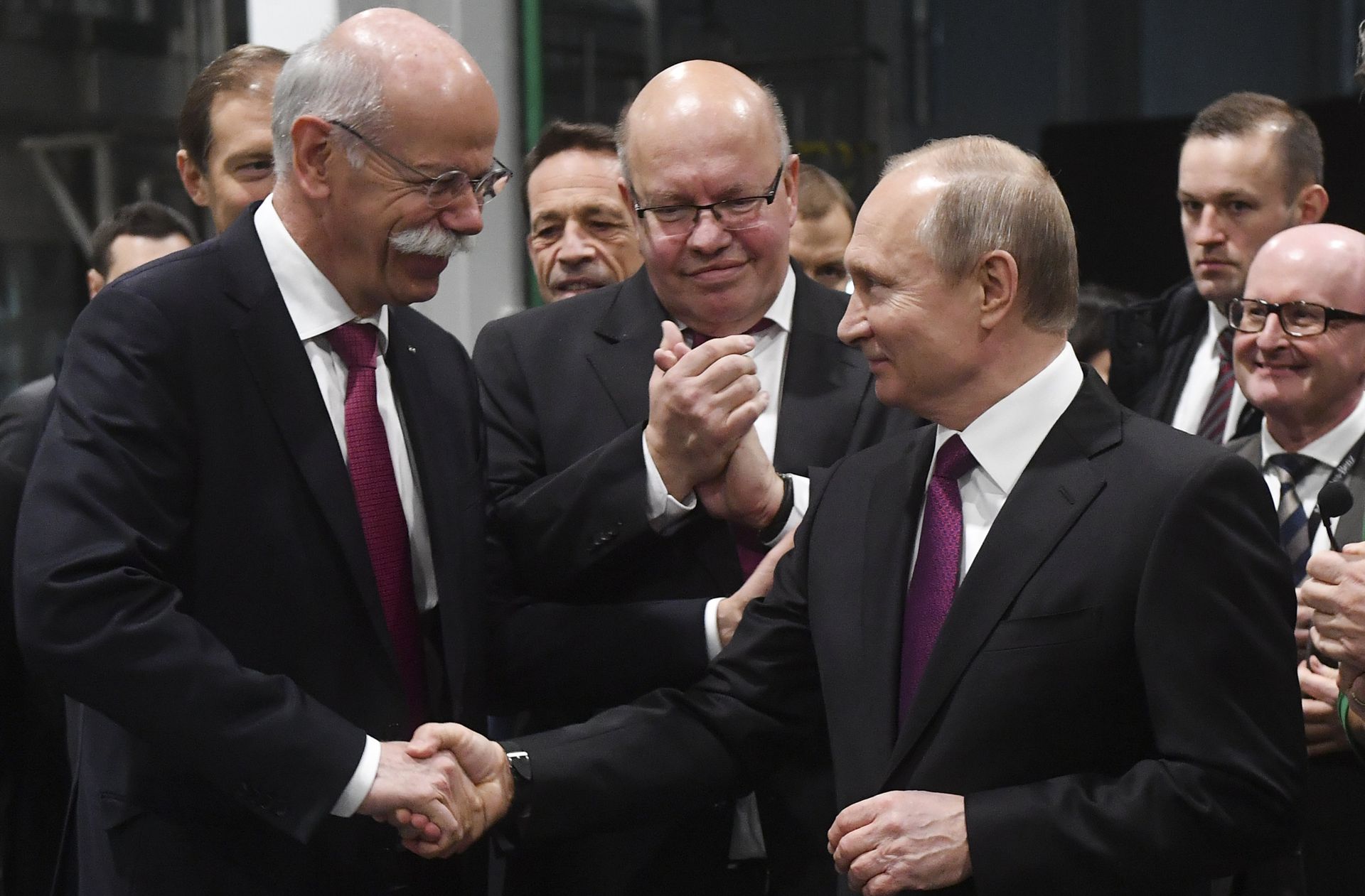 Mercedes fährt russisches Werk herunter