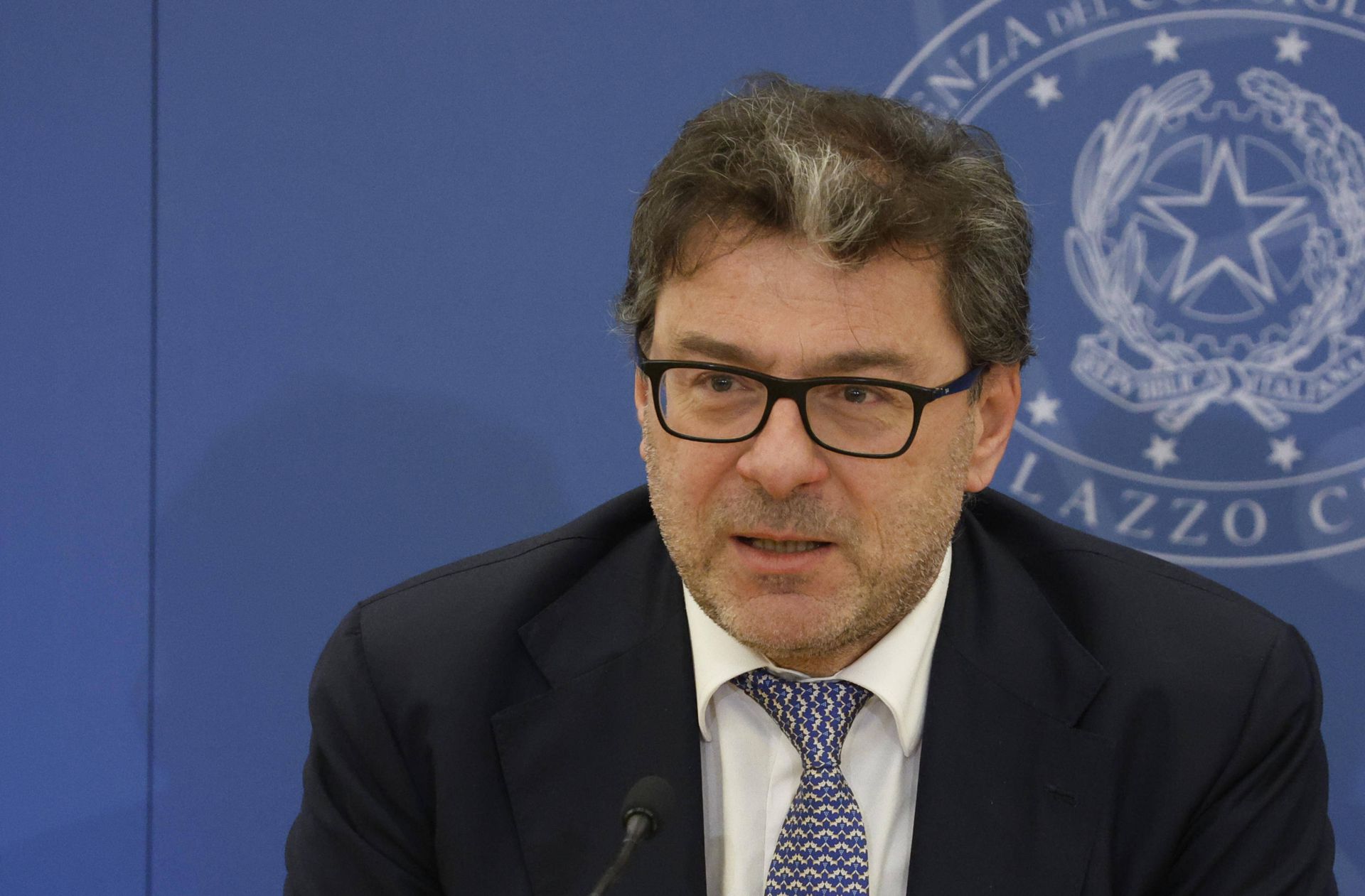 Die Rechten geben sich solide