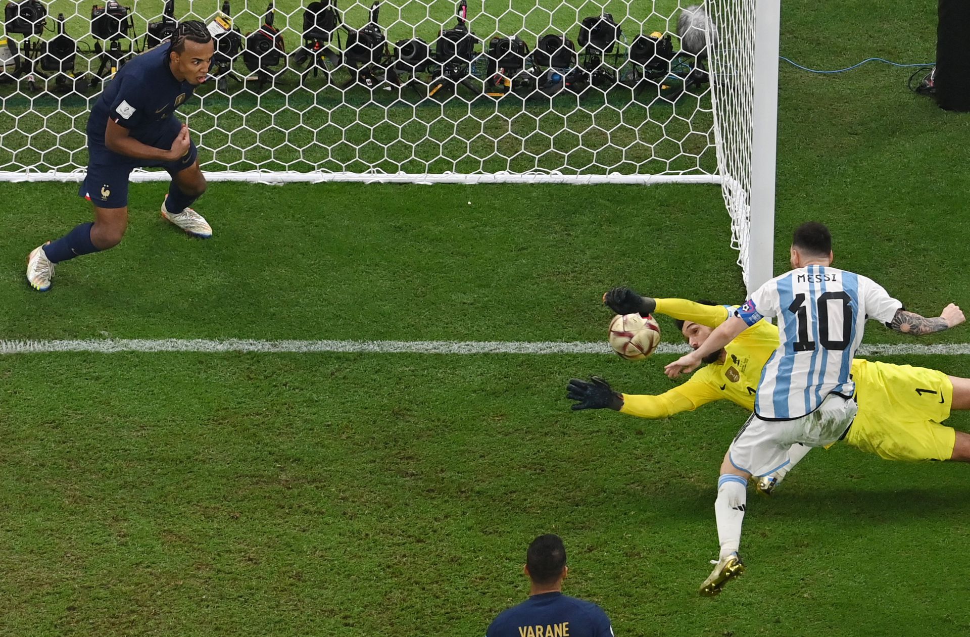 Die Fußballwelt feiert Lionel Messi