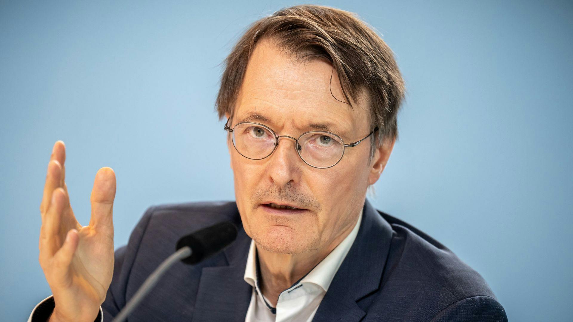Bundesgesundheitsminister Lauterbach hält nichts von Strafzahlungen. (Symbolbild)<span class='image-autor'>Foto: dpa/Michael Kappeler</span>
