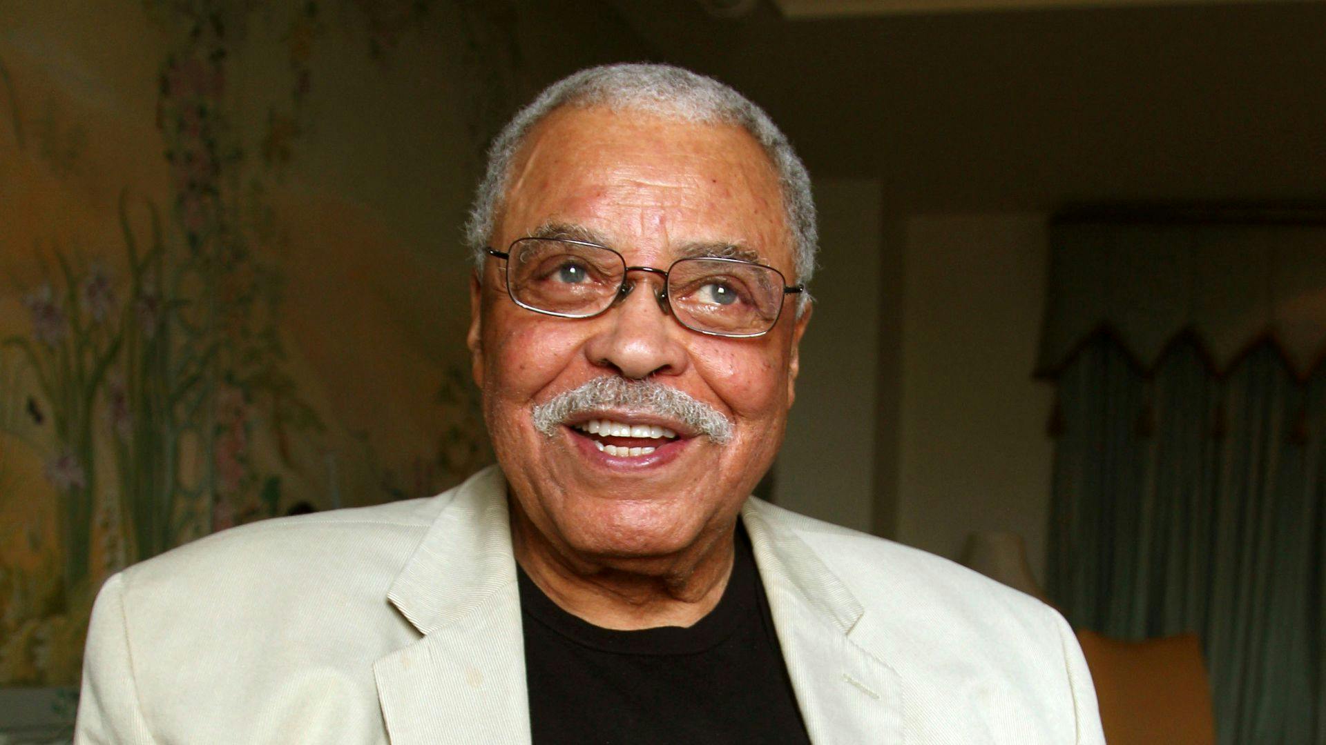James Earl Jones war für seine tiefe Stimme bekannt. (Archivbild)<span class='image-autor'>Foto: Rick Rycroft/AP/dpa</span>