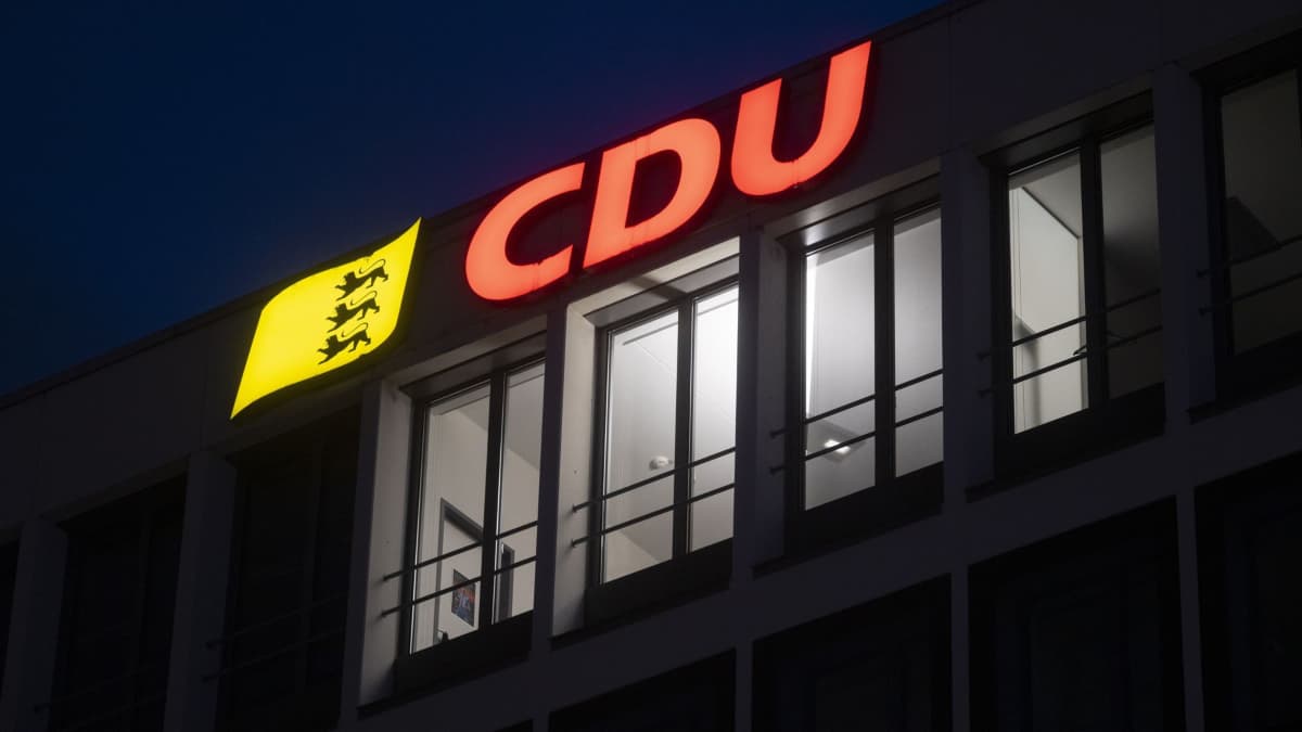 Die Landesgeschäftsstelle der baden-württembergischen CDU - Einrichtungen der Christdemokraten wurden gewarnt, Ziel von linksextrem motivierten Angriffen zu werden. (Archivbild)dpa Die Landesgeschäftsstelle der baden-württembergischen CDU - Einrichtungen der Christdemokraten wurden gewarnt, Ziel von linksextrem motivierten Angriffen zu werden. (Archivbild)dpa